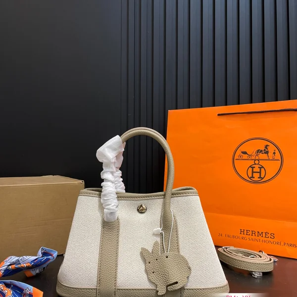 エルメス（Hermès）のガーデンパーティーバッグ