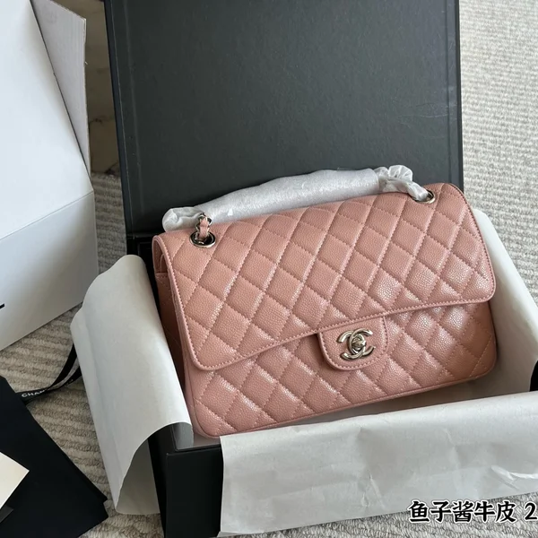 シャネル斜め掛けバッグ,ピンク菱格キルティング,小粒グレインレザー,25cm少女系ショルダー