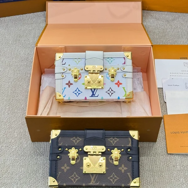 ルイヴィトンPetiteMalle,モノグラムボックスバッグ,LouisVuitton斜めがけショルダー,ヴィンテージ風ハードケース風バッグ