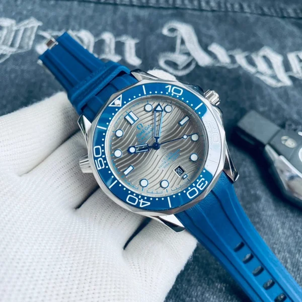 Omega オメガ シーマスター300シリーズ メンズ腕時計 42mm 自動巻き 316ステンレス イタリア製ラバーベルト選択可