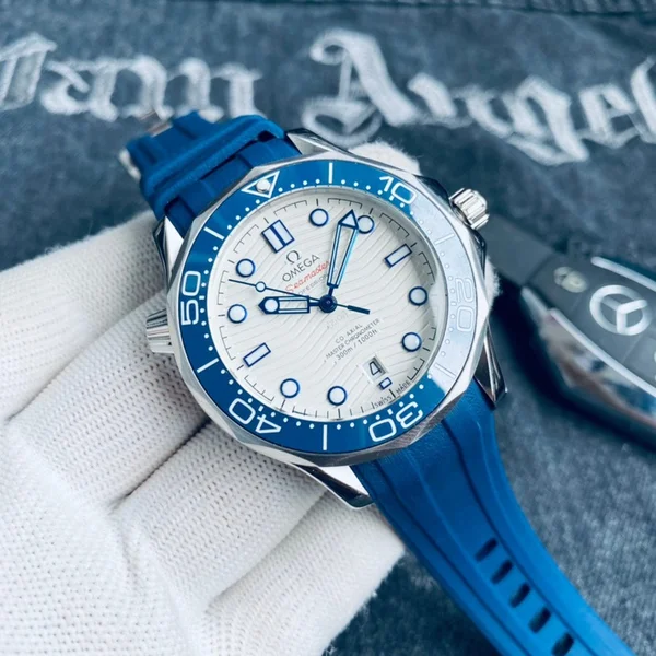 Omega オメガ シーマスター300シリーズ メンズ腕時計 42mm 自動巻き 316ステンレス イタリア製ラバーベルト選択可