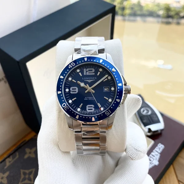 Longines ロンジン コンクエストシリーズ メンズ腕時計 40mm オートマチック 316ステンレススチール 精鋼ブレスレット