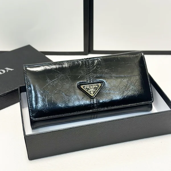 Prada プラダ ロングウォレット 二つ折り 牛革 メンズ レディース 人気モデル 19×10cm