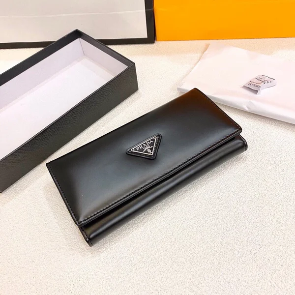 Prada プラダ 牛革 二つ折り財布 人気クラシックモデル メンズ レディース 19×10cm