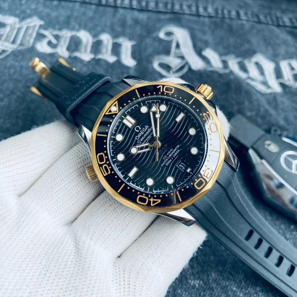 Omega オメガ シーマスター300シリーズ メンズ腕時計 42mm 自動巻き 316ステンレス イタリア製ラバーベルト選択可