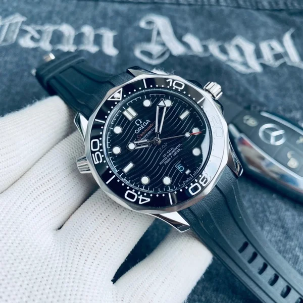 Omega オメガ シーマスター300シリーズ メンズ腕時計 42mm 自動巻き 316ステンレス イタリア製ラバーベルト選択可