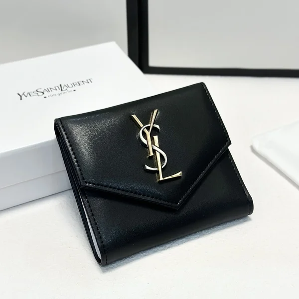 YSL イヴ・サンローラン 三つ折り財布 インポートカーフスキン レディース 超おしゃれアイテム 11×10cm